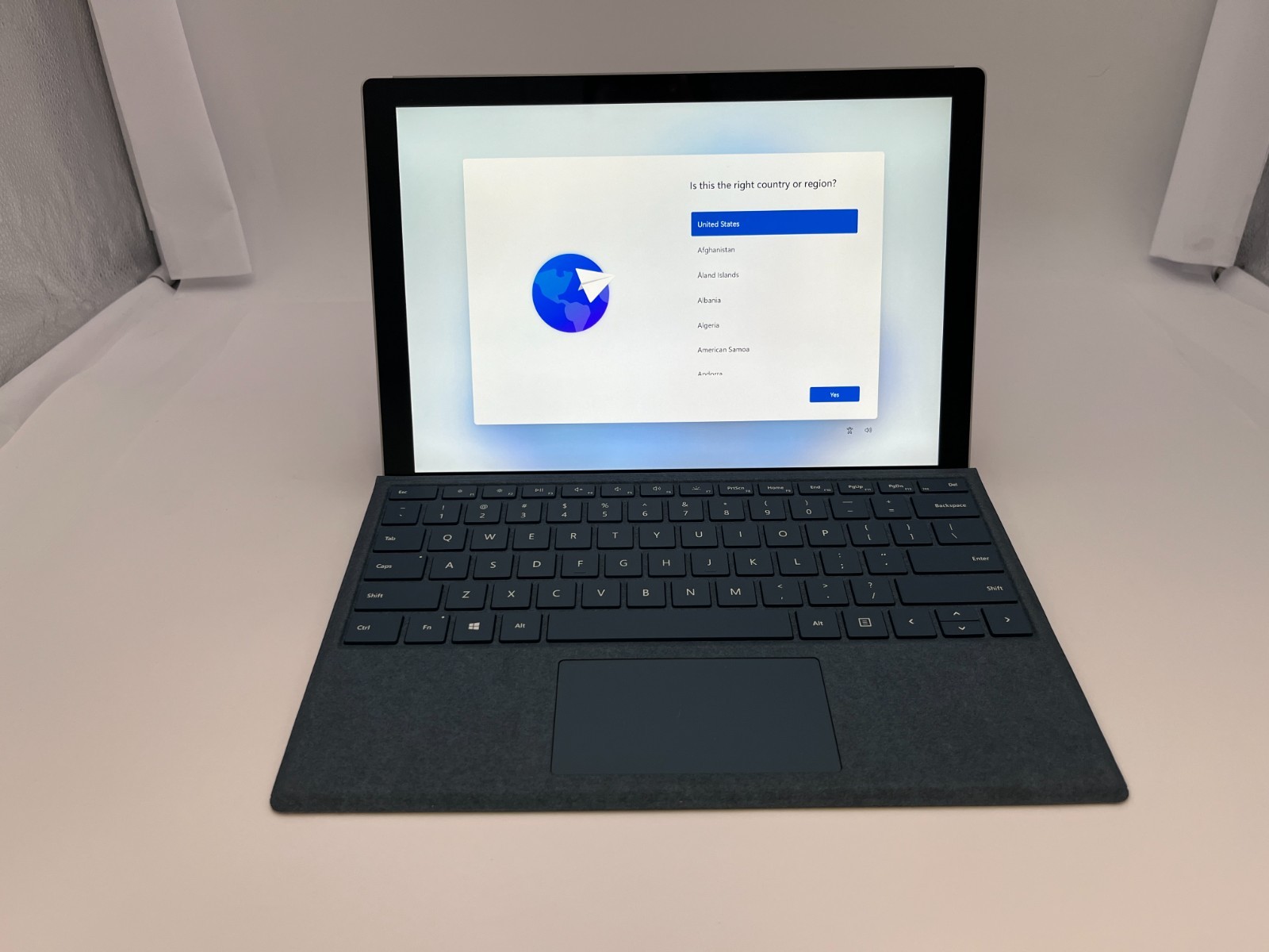 MICROSOFT SURFACE PRO 7 TABLET WITH KEYBOARD i3-1005G1@1.2 GHZ 4GB RAM 128GB NVM