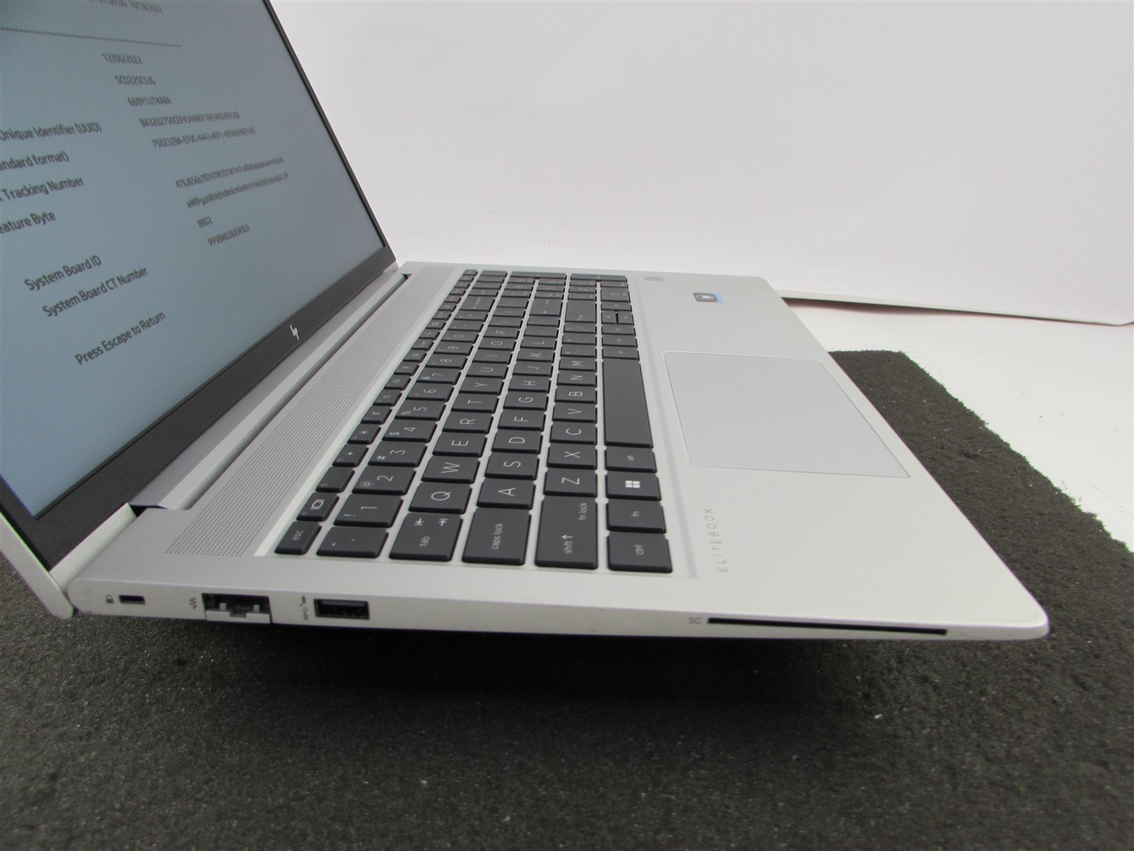 HP ELITEBOOK 655 (G9) 15.6″ 1920X1080 AMD RYZEN 5 PRO 512GB SSD 16GB RAM NO O.S