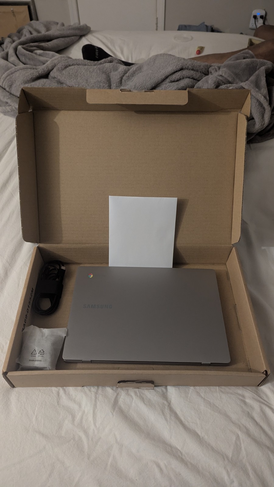 Samsung Chromebook 4 (16GB eMMC, Intel Celeron, 1.10 GHz, 16GB) Laptop – Gray
