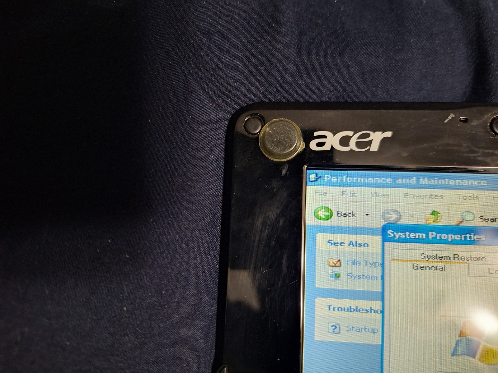 Acer Aspire One ZG5 Mini Laptop w/ Bag, Extra Batteries, Power Cables, & Manual