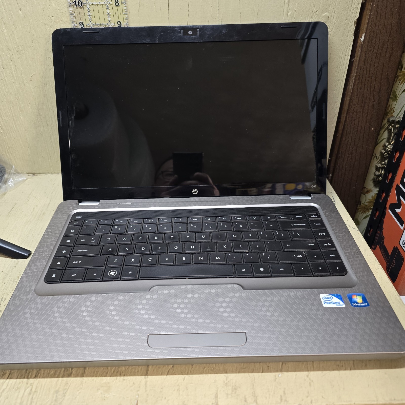 HP G62-225DX Laptop Pentium 2GB RAM No HDD No Battery No Power Parts Repair