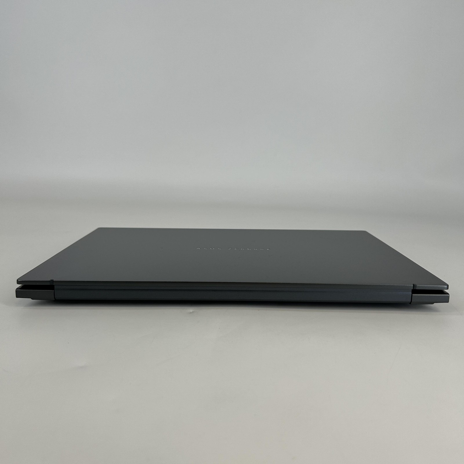 Asus Zenbook 14 FHD+ TOUCH 2.0 GHz Ultra 7 255H 16GB 512GB SSD Excellent