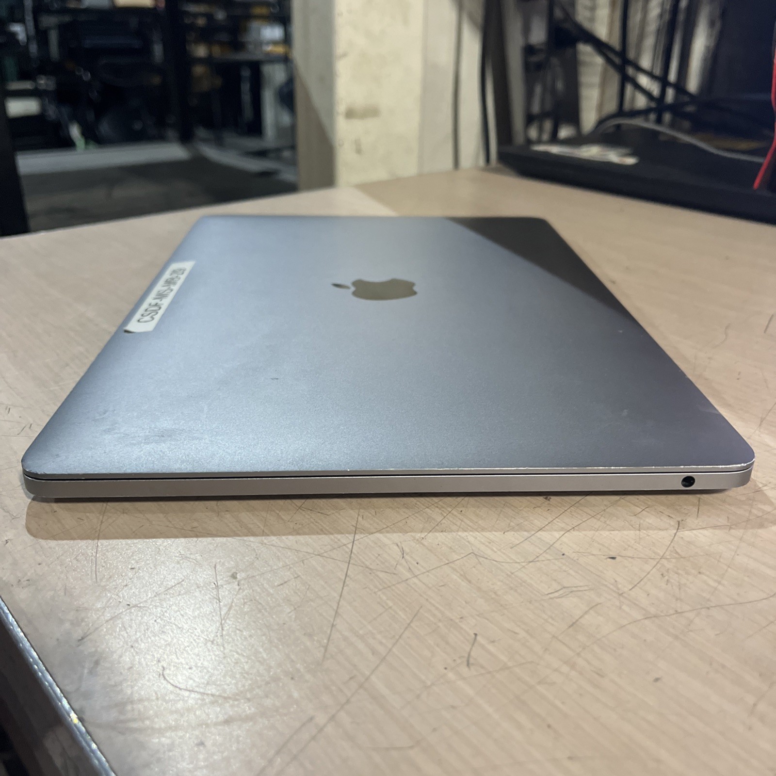 APPLE MACBOOK PRO 13″ MID-2017 CORE I5-7360U 2.3GHZ 8GB RAM NO HD /
