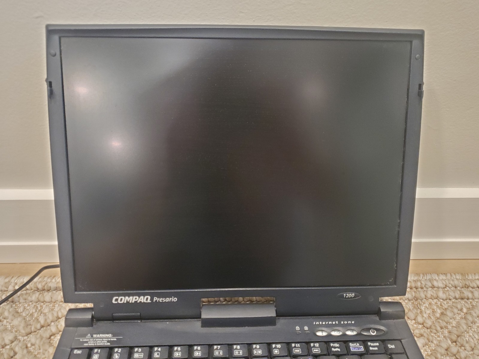 Compaq Presario 1200 Retro Vintage 1998 Laptop – Tested, Works *Bad Battery