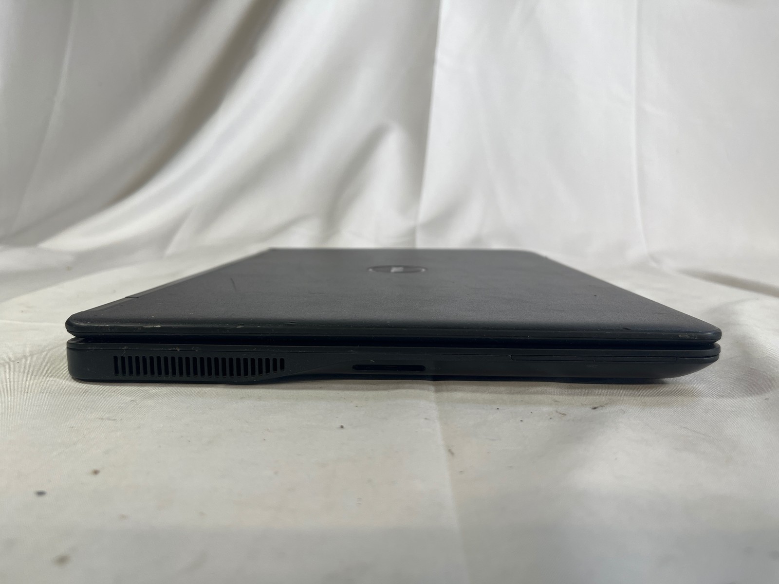 Dell Latitude E7450 Intel Core i5-5300U 8 GB 256 GB 14″