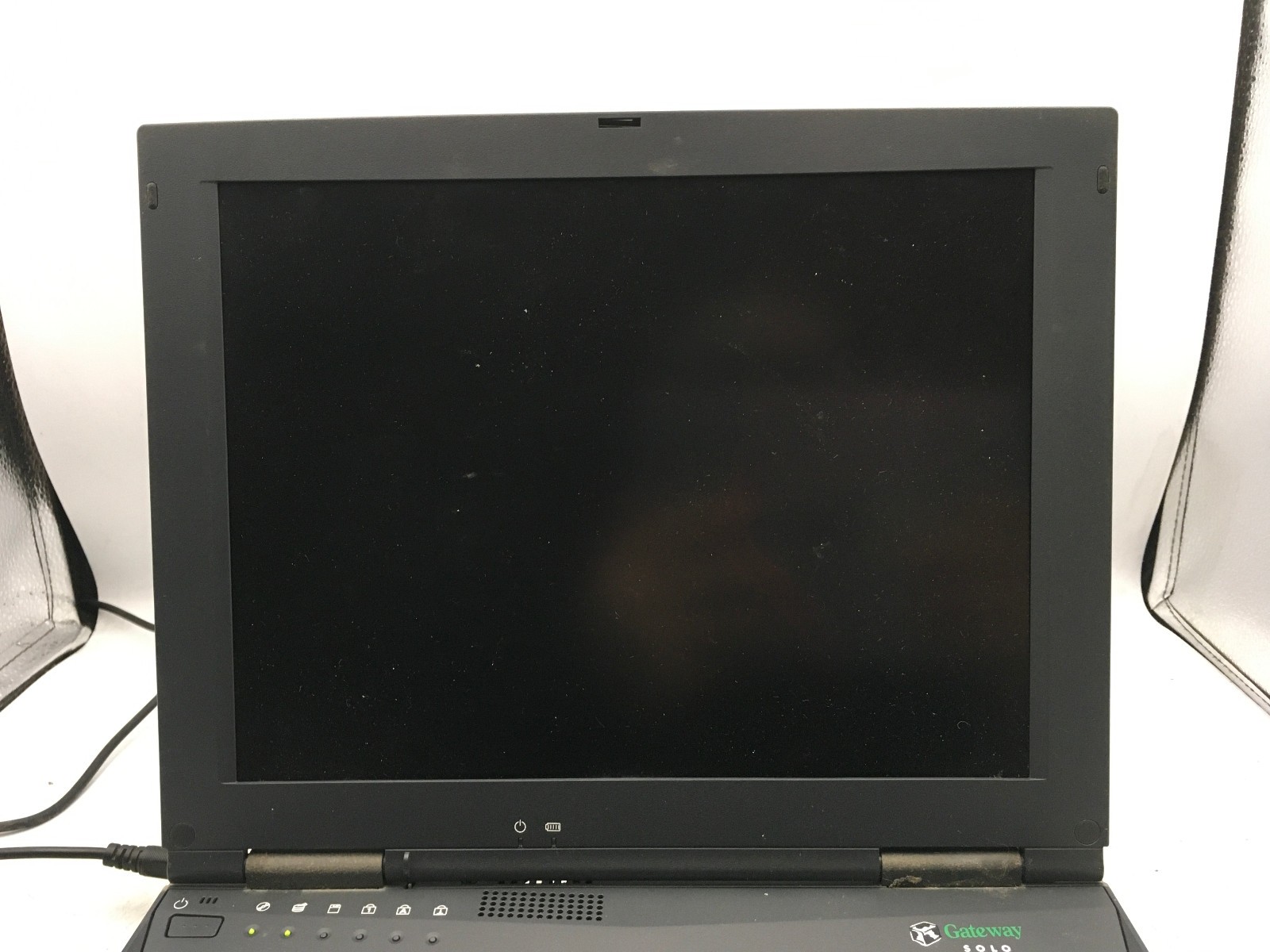GATEWAY SOLO 1100 – FOR PARTS/REPAIR – Intel Celeron – 32MB RAM – READ DESC – BB