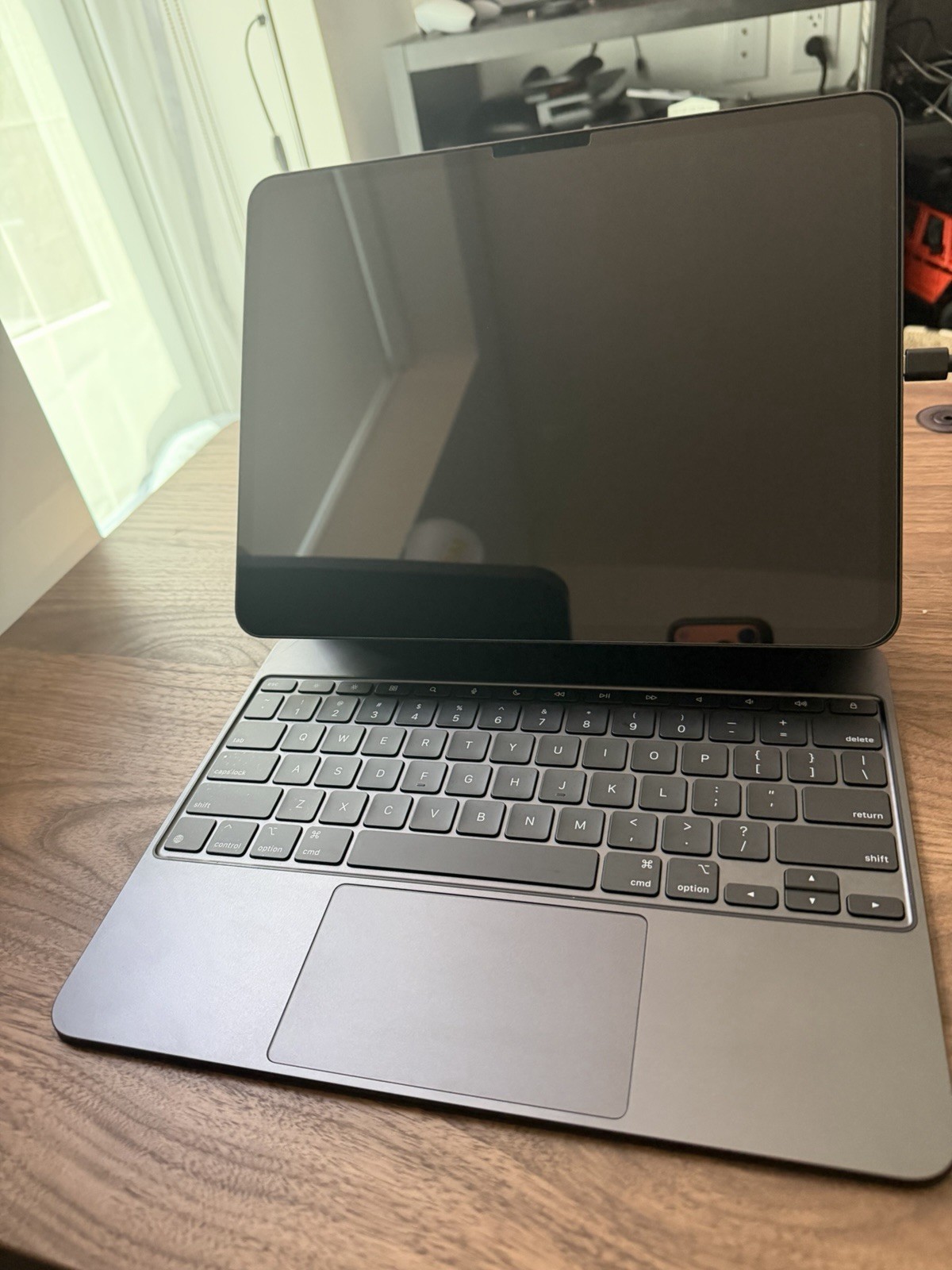 Apple iPad Pro 13” M4 256GB Space Black + Magic Keyboard | Excellent Condition
