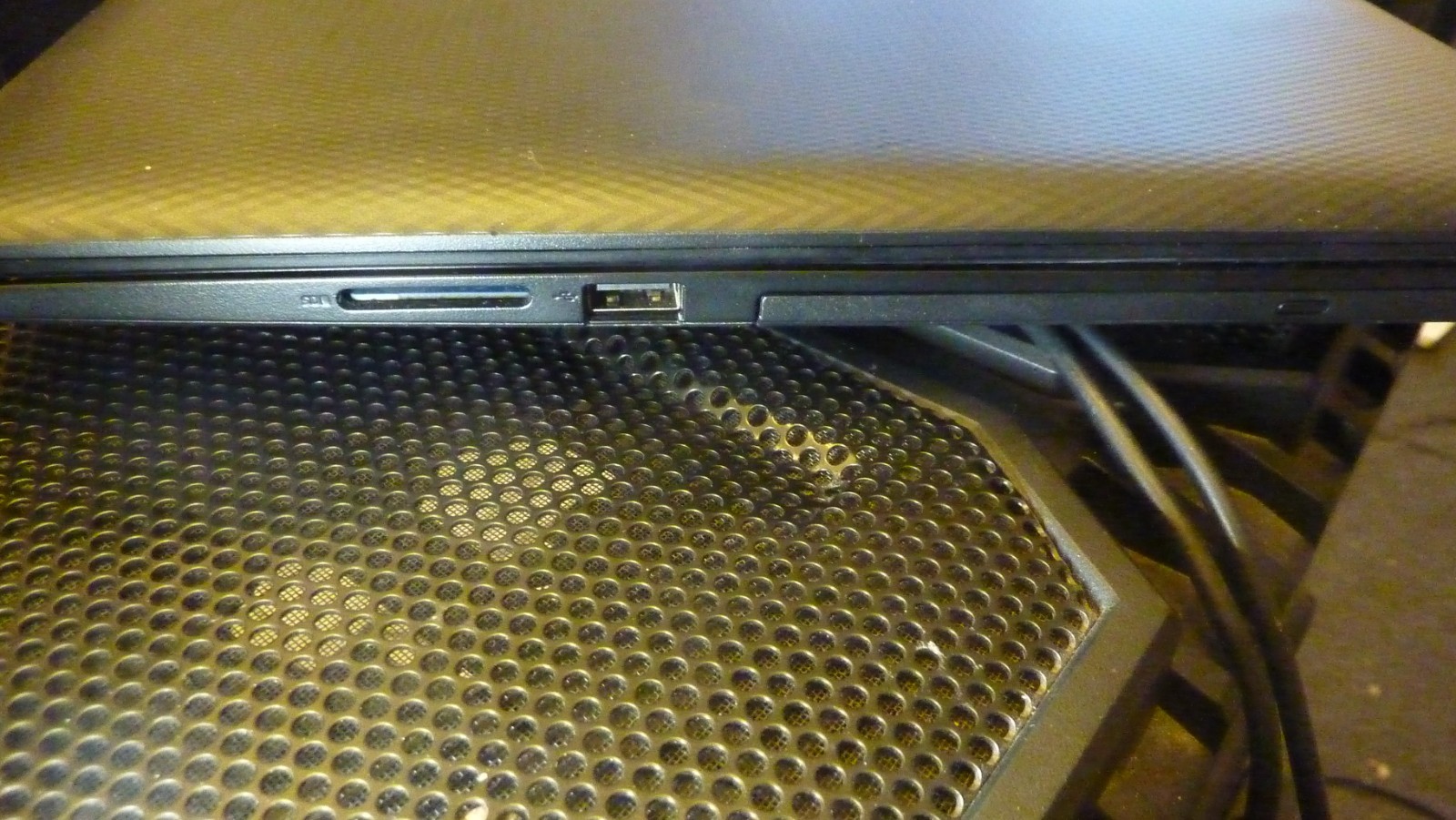 Dell Inspiron 3781 17″ Intel i3-7020U 8GB RAM, 1TB HDD, WIN10 HOME, OEM CHARGER