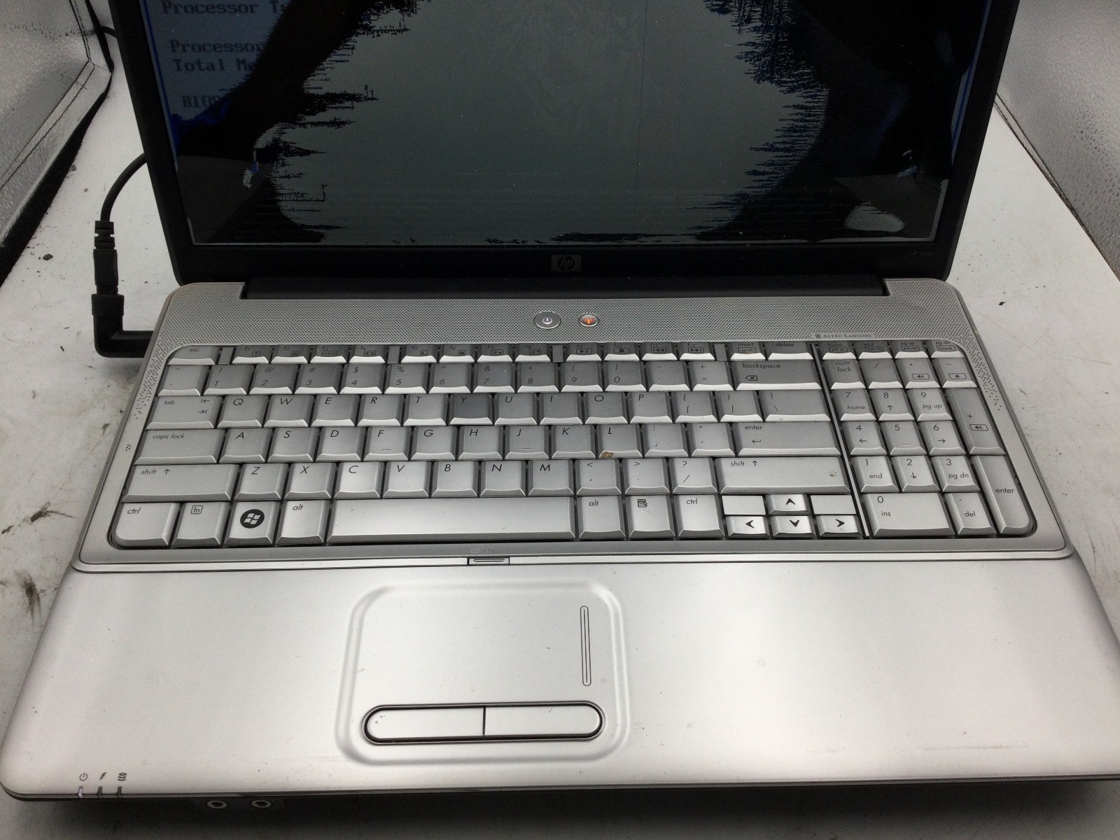 HP G60 LAPTOP – BOOTS TO BIOS/BAD LCD – INTEL DUAL CORE – 2GB RAM – READ DESC-BB