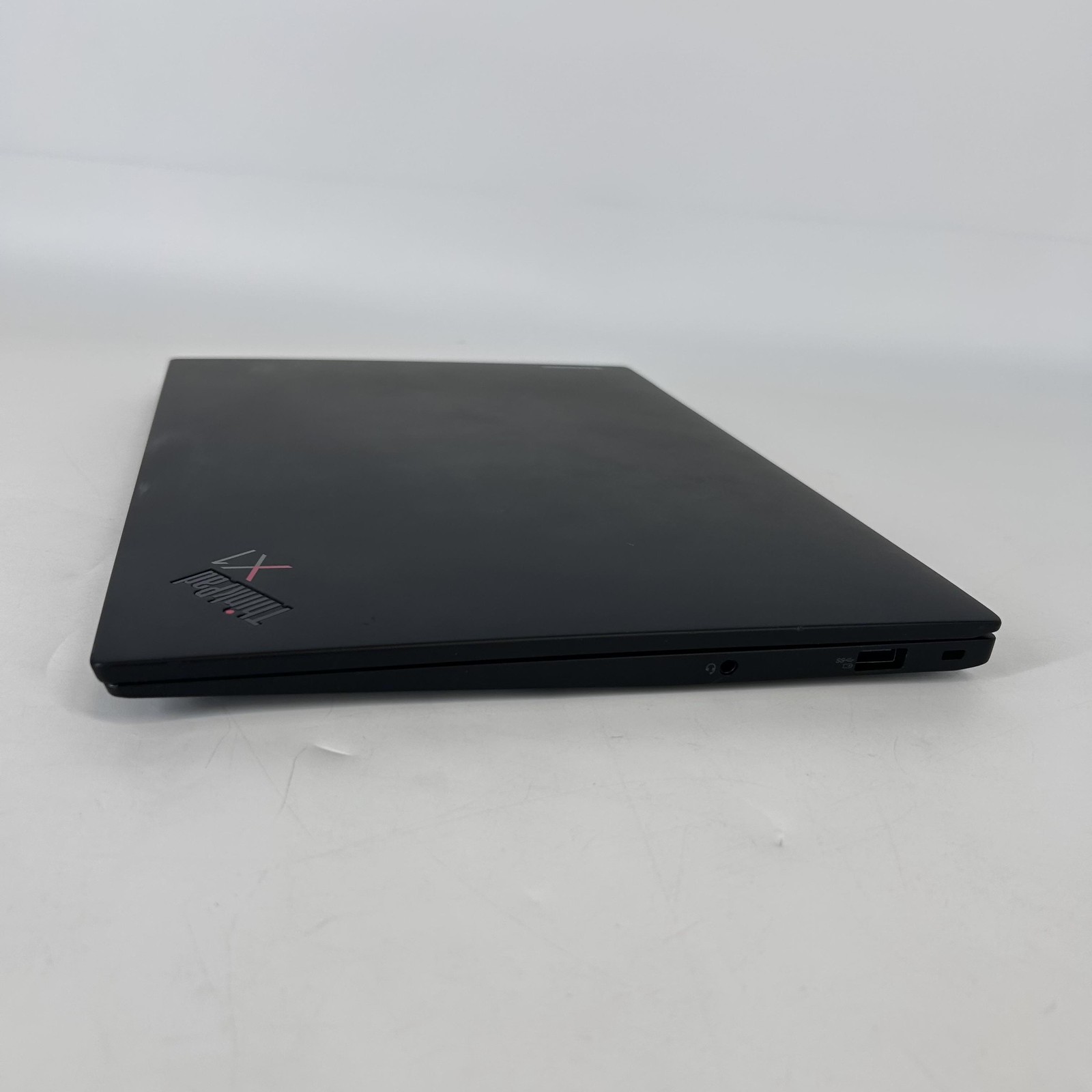 Lenovo ThinkPad X1 Carbon Gen 11 14 Black FHD+ 1.9GHz i7-1370P 64GB 1TB SSD Good