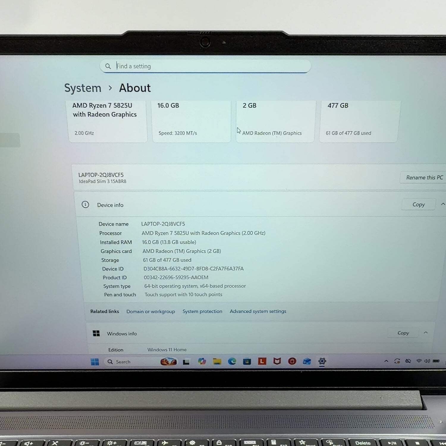 Lenovo IdeaPad Slim 3 15ABR8 15.3″ Ryzen 7 5825U 2.0GHz 16GB RAM 512GB SSD