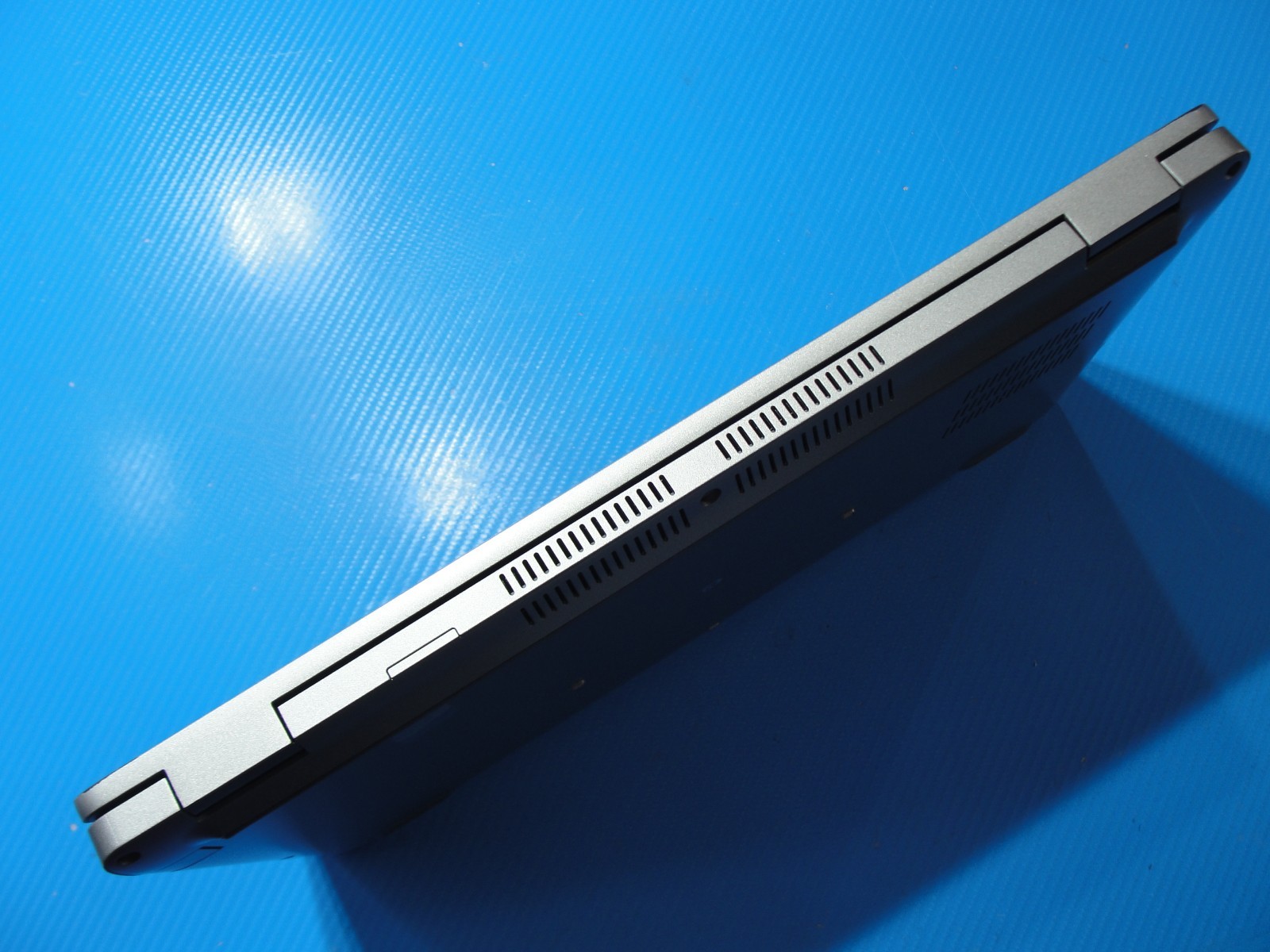Dell Latitude 5430 14″ FHD Intel Core i7-1265U 1.8GHz 8GB RAM 512GB SSD +PA