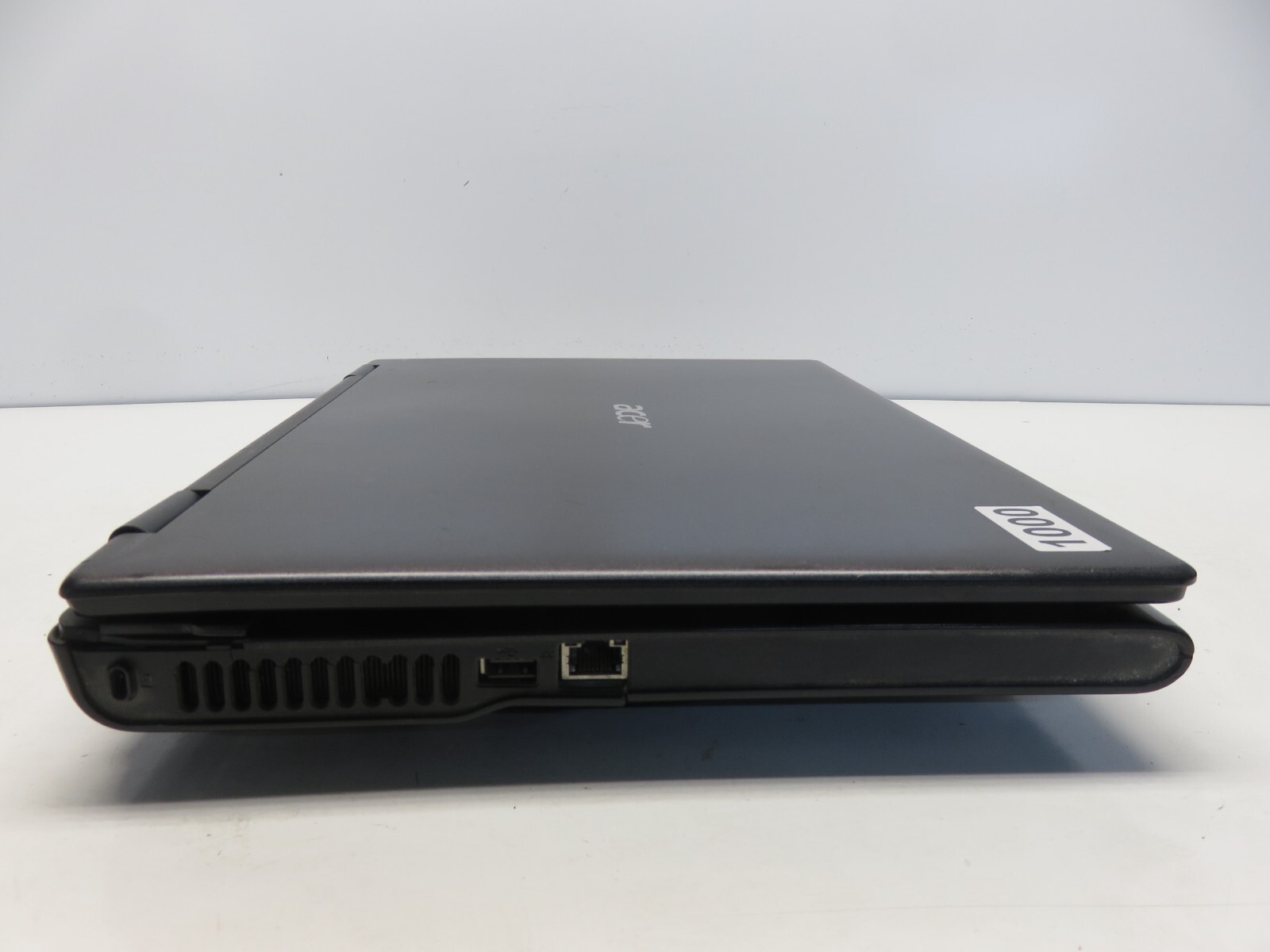 Acer Aspire 5515 AMD Athlon Processor 2650e 1.6 GHz 1GB NO HDD No Batt READ