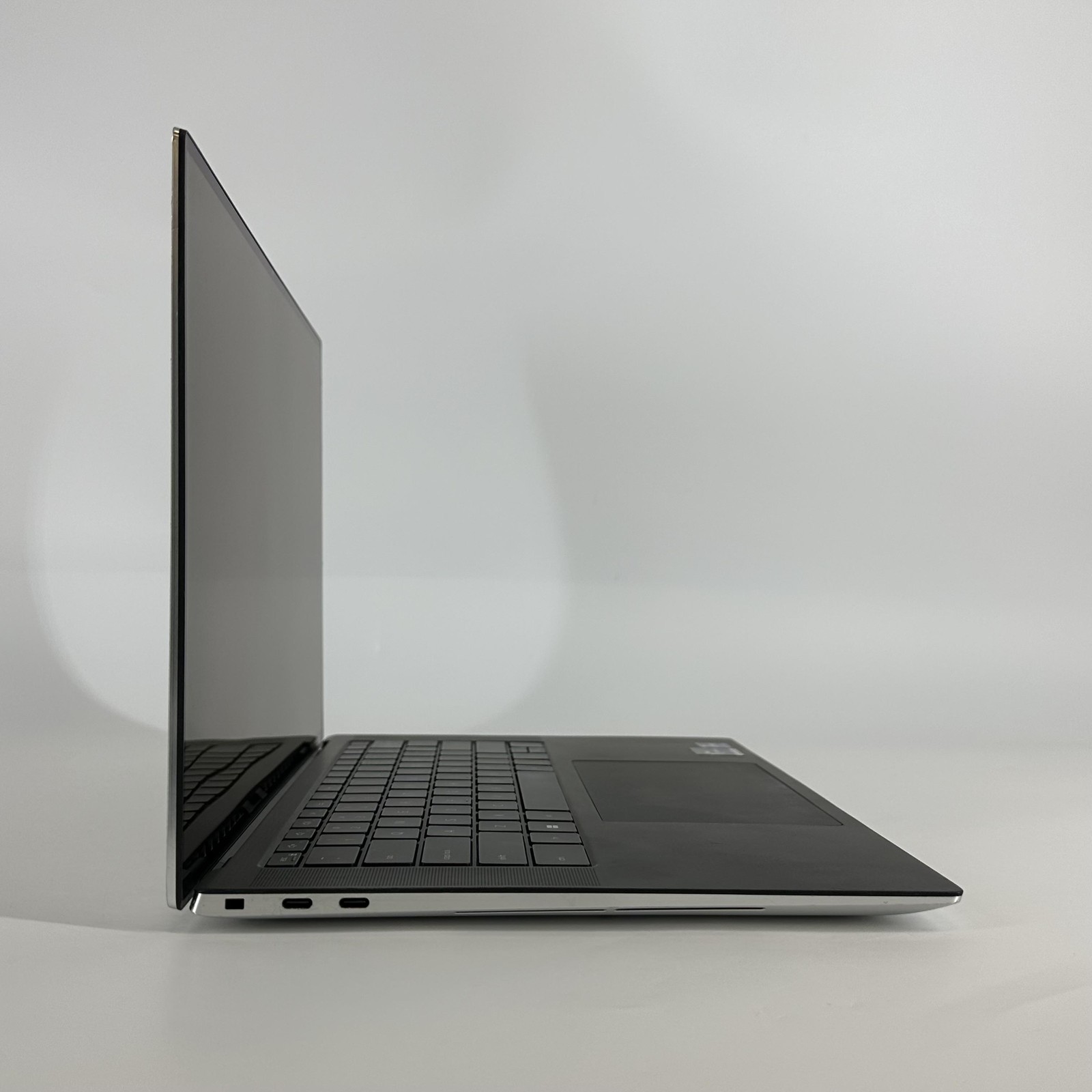 Dell XPS 15 9530 3.5K TOUCH 2.6 GHz i9-13900H 32GB 1TB SSD NVIDIA RTX 4060 Good