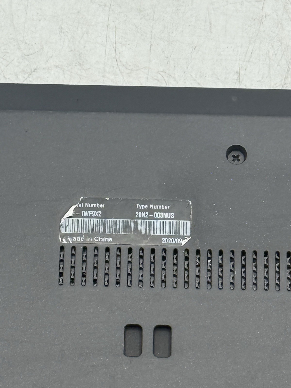 Lenovo ThinkPad T490 14″ FHD i5-8365U 8GB RAM 256GB NVMe Win11P