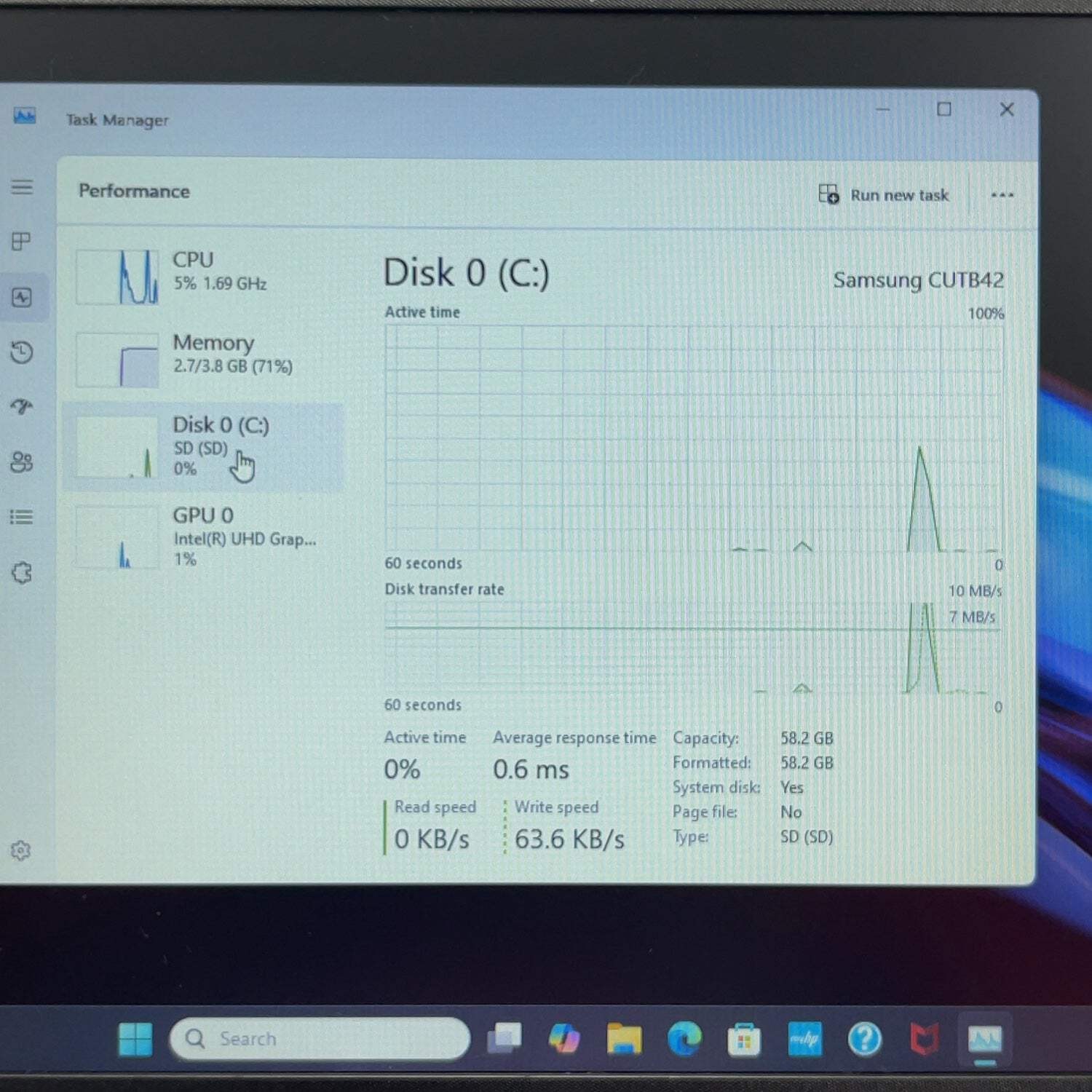 Broken HP Stream 14-CF2111WM 14″ N4120 1.1GHz 4GB RAM 64GB SSD Frame Chipped