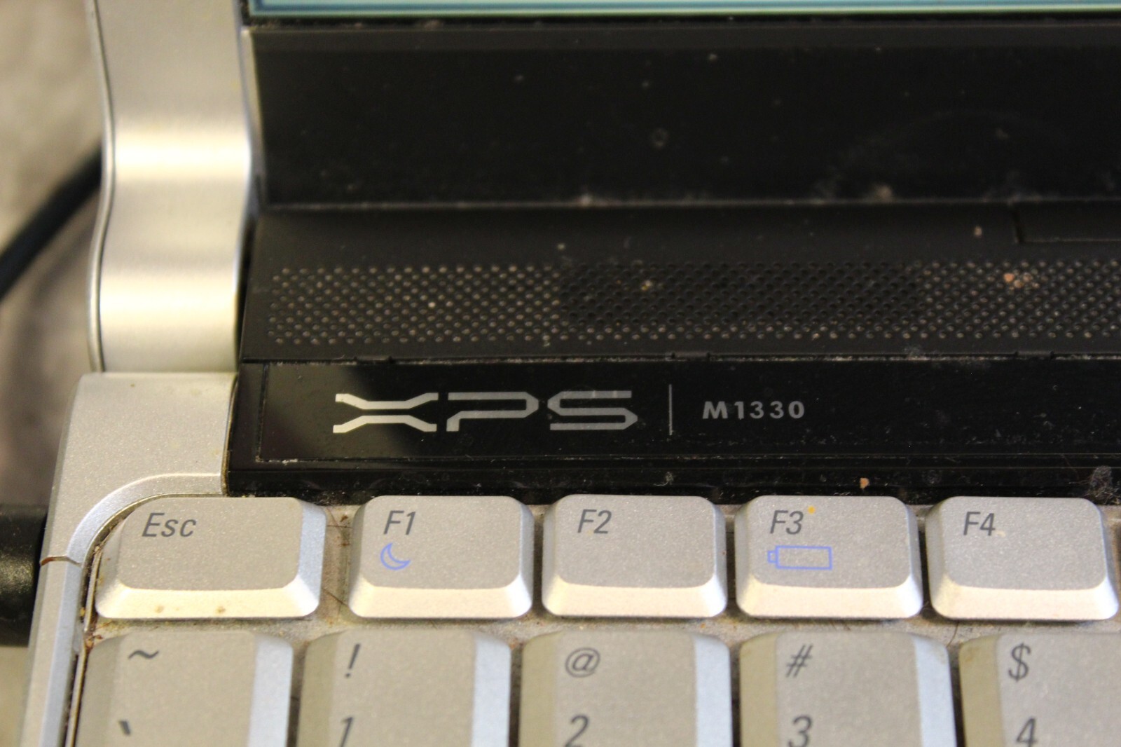 Dell XPS M1330 Posted Bios 320GB HDD Wiped 4GB Ram Core 2 Duo@2.0GHz CPU