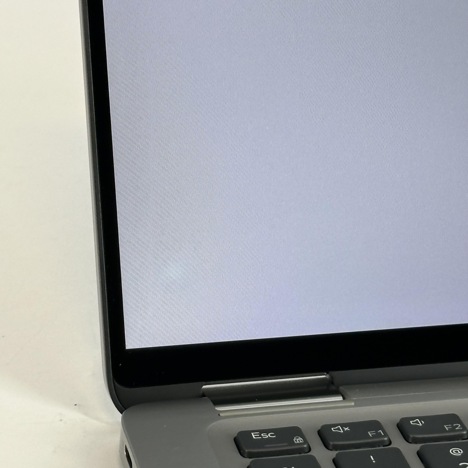 Dell Latitude 9410 (2-in-1) 14 FHD TOUCH i7-10610U 1.80GHz 16GB 512GB WHITE SPOT