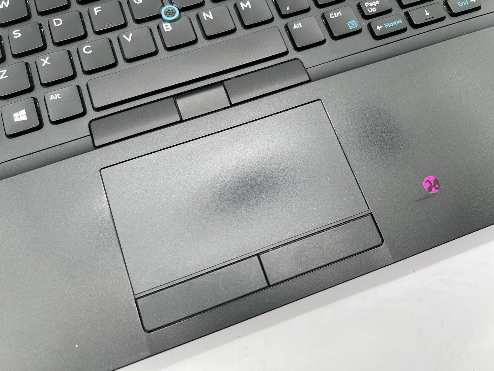 Dell Latitude 5590, i5-8350U CPU, @ 1.70GHz, 8GB RAM, 256GB SSD-No OS/Charger
