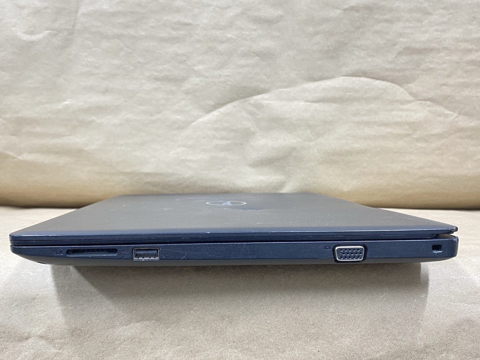 Dell Latitude 3490 – 14″ i5-8250U – 4GB – 128GB SSD – Win 11 Pro READ