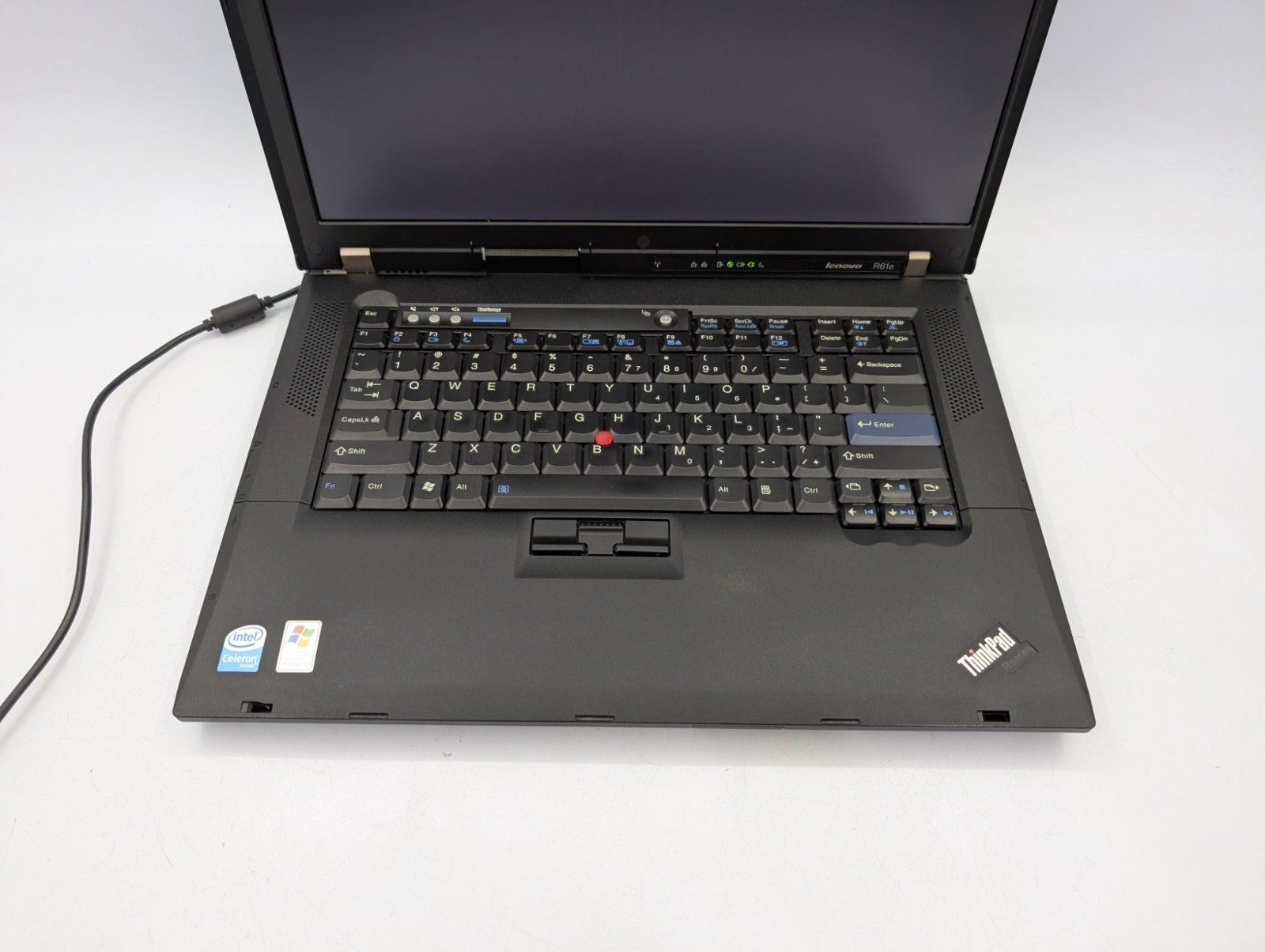 Lenovo ThinkPad R61e 15.6″ Laptop Celeron 540 1GB RAM For Parts