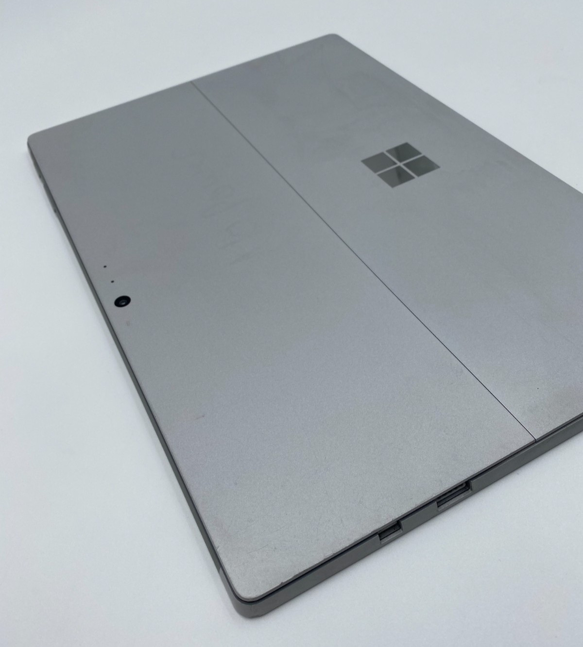 Microsoft Surface Pro 5 1796 i5-7300U 2.6GHz 256GB SSD 8GB DDR3 Silver C/DOT/SEE