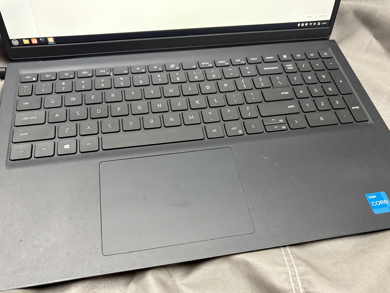 Dell Inspiron 3511 15″ Intel i3-1115 @ 3 ghz 8gb RAM 128 HDD