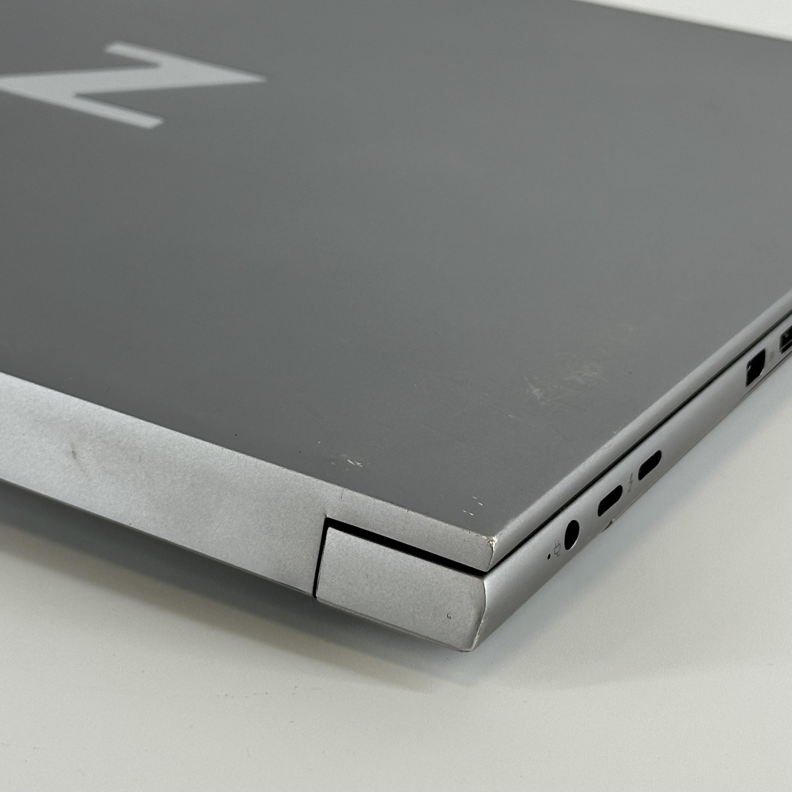 HP ZBook Fury 16 G9 FHD+ 2.1 GHz i7-12850HX 64GB 1TB RTX A4500 -Muffled Speakers