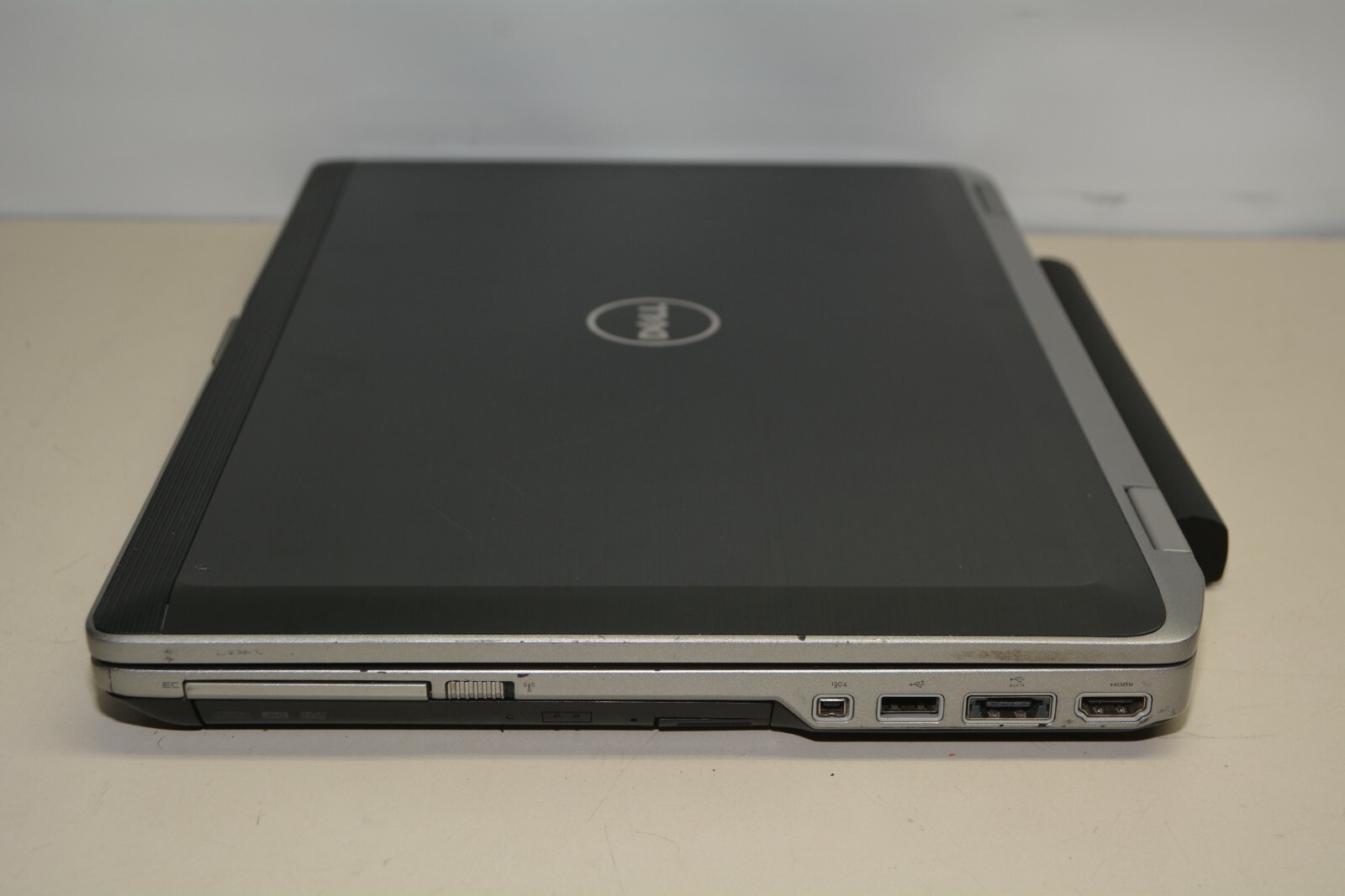 Dell Latitude E6520 Intel Core i7-2620M @ 2.70GHZ 4GB Ram No HD #Z451