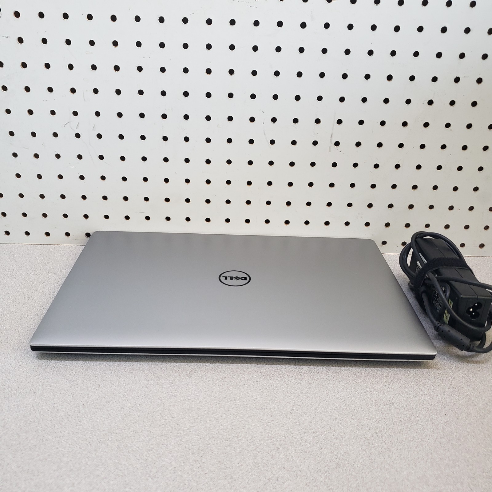 Dell Precision 5520 Touch . i5-7440HQ -16GB-512GB NVMe, WIN 11Pro, 2.80Ghz