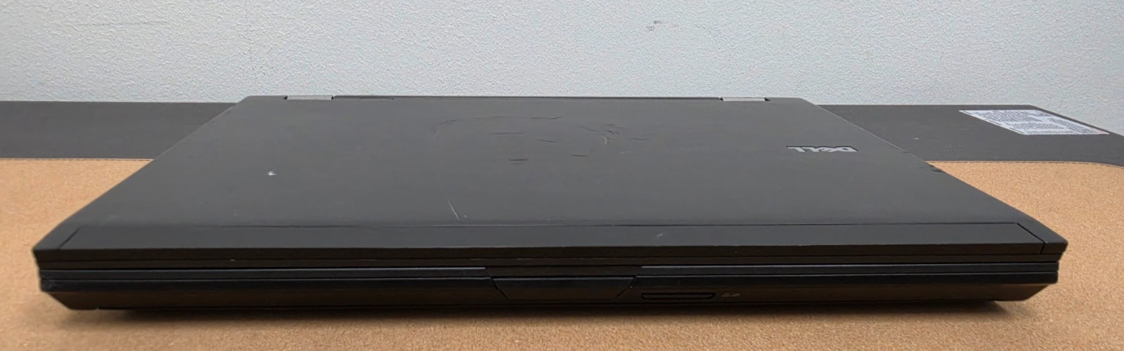 Dell Latitude E6400 Series Core 2 Duo HD N-T 2GB Ram No HDD or SSD No OS AS-IS