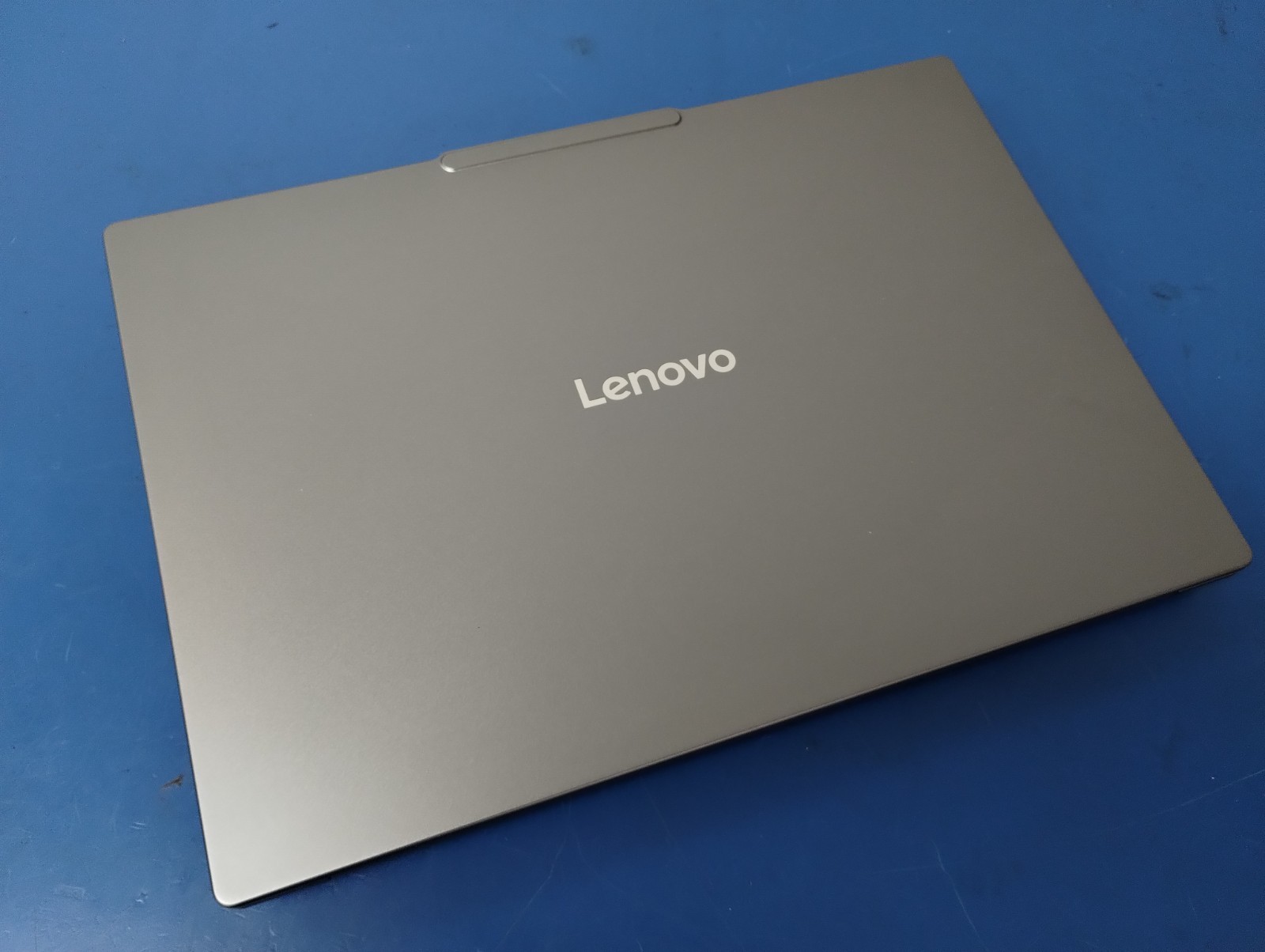 Lenovo IdeaPad Pro 5 16IAH10, Intel Core Ultra 9 285H, 32 GB RAM, 1 TB NVMe SSD