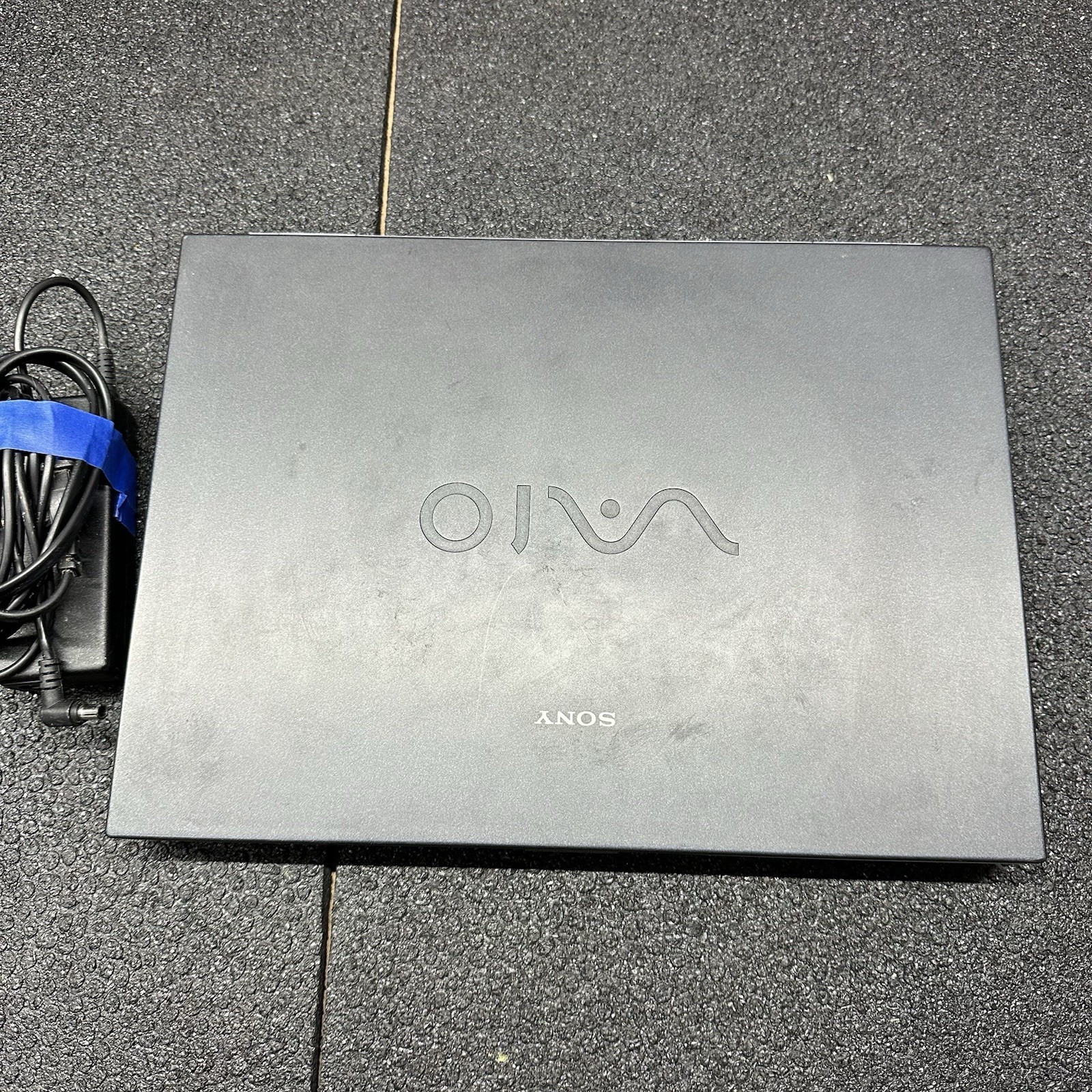 Sony VAIO PCG-7Y1L Laptop OEM Charger Windows Vista Business 100GB HDD Tested