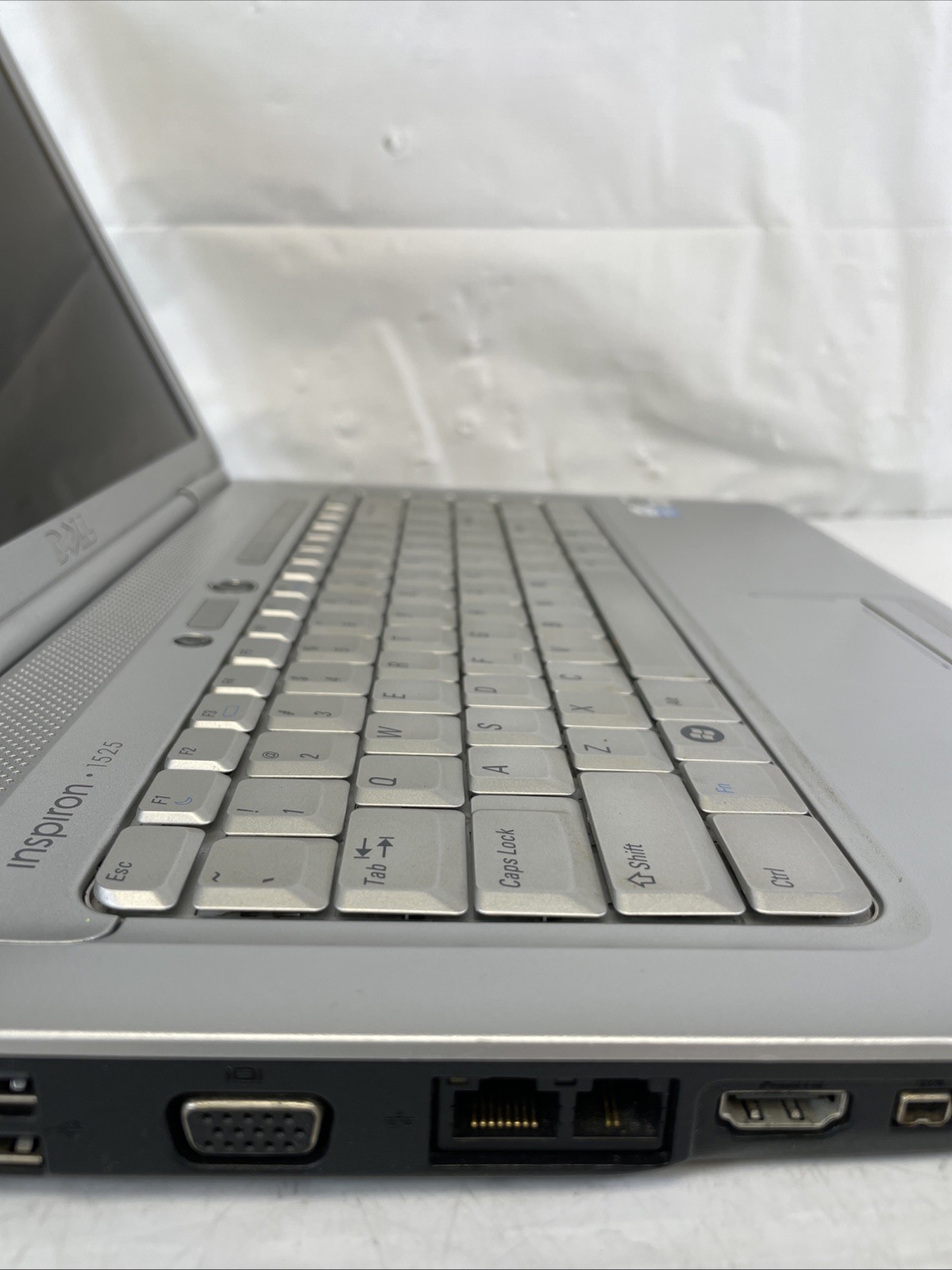 Retro Dell Inspiron 1525 15.4″ Intel Core 2 Duo 1.73GHz 2GB RAM 120GB HDD WinXP