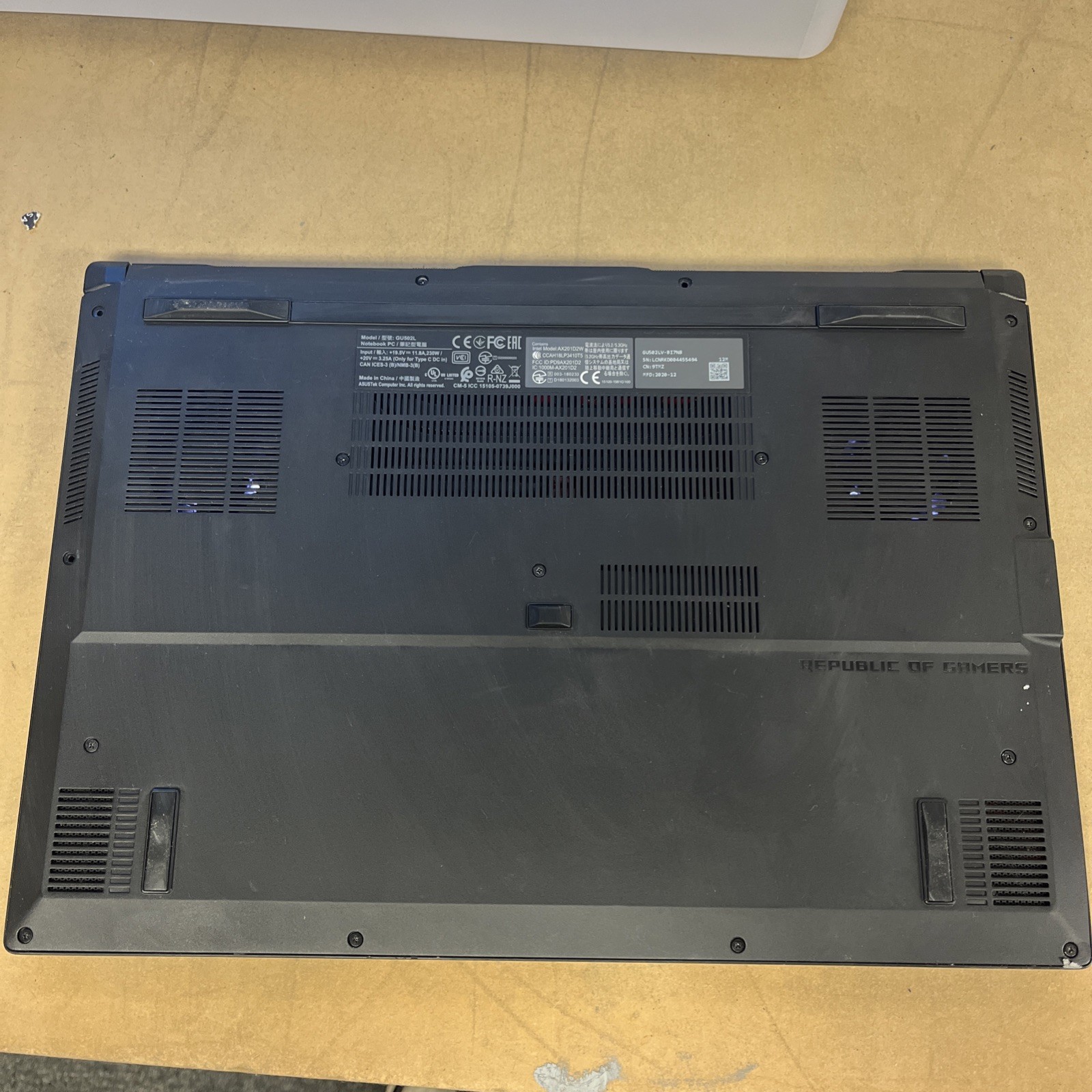 ASUS ROG Zephyrus M15 GU502L i7-10750H 16GB RAM 1TB SSD RTX 2060 Gaming Laptop