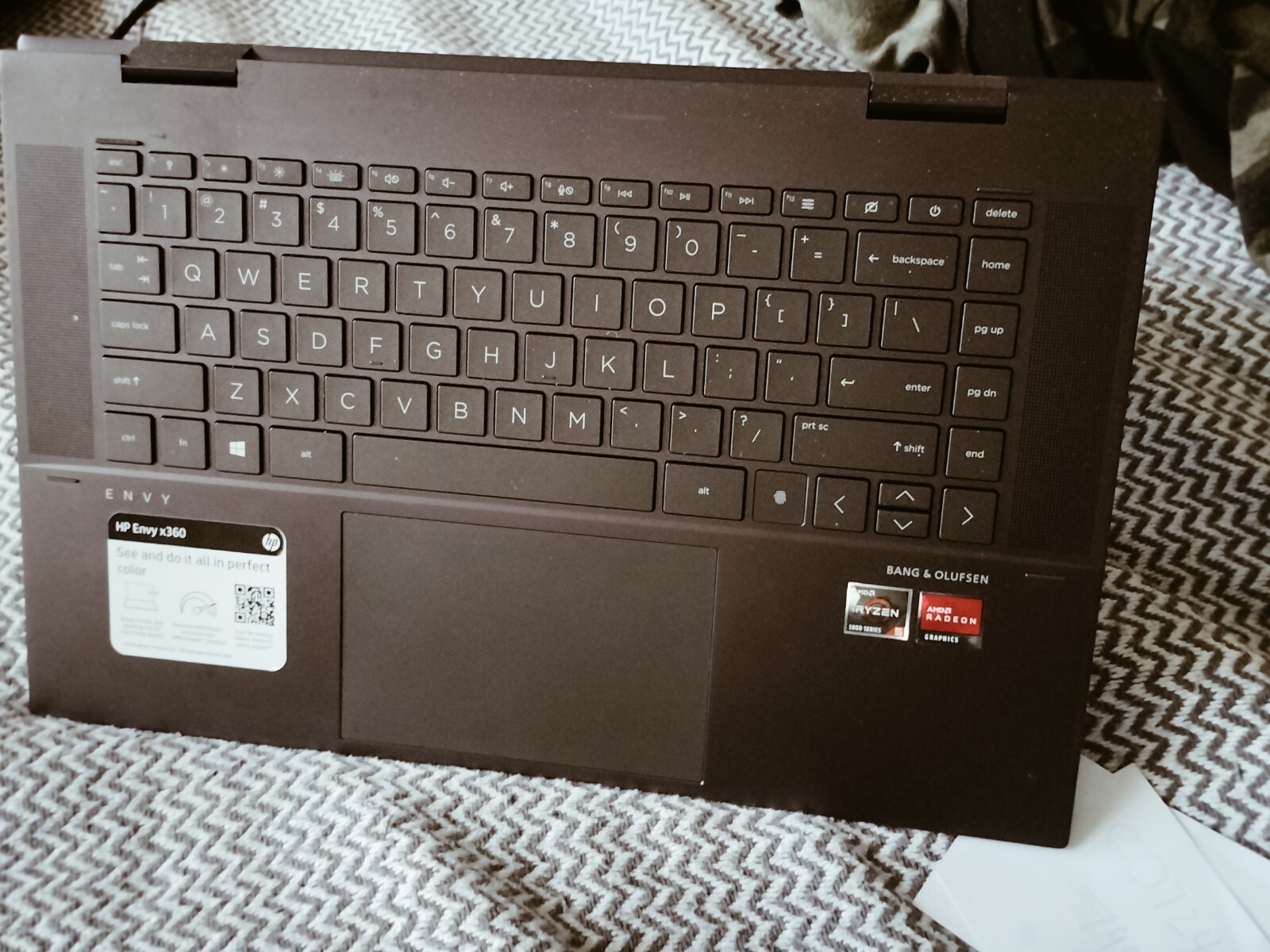 HP ENVY x360 15m-eu0013dx 15.6 inch (256GB, Intel Core i5 10th Gen., 3.60GHz BLK