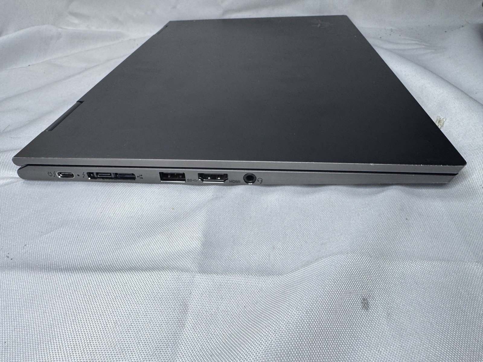 Lenovo ThinkPad X1 Yoga Gen 5, 14″ Touch, i7-10610U 1.8GHz, 16GB RAM, 512GB SSD!