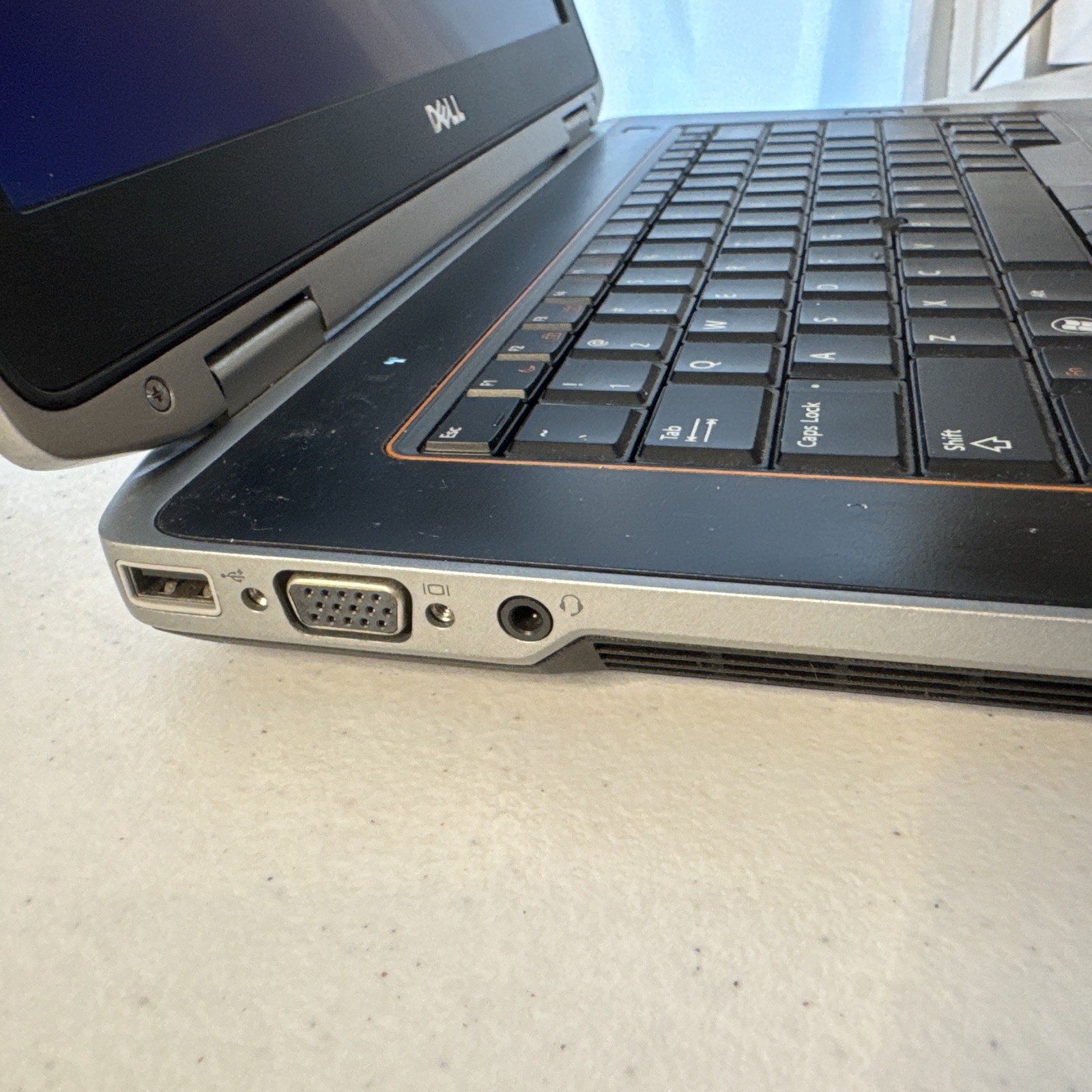Dell Latitude E6420 (Intel Dual Core i7-2640M, 2.8GHz, 8GB RAM, 128GB SSD READ