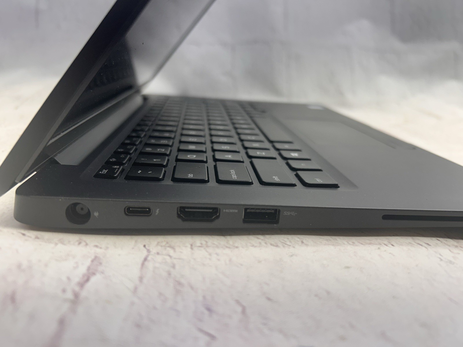 Dell Latitude 7400 14” FHD | i5-8365U | 8GB RAM | 256GB SSD | Win11 Pro