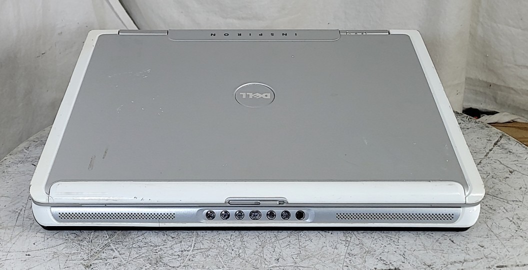 Dell Inspiron 9400 PP05XB Laptop Intel Core2 T7200 2.0GHz 2GB 120GB SEE NOTES