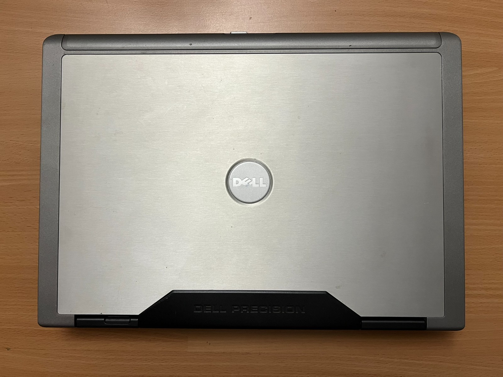 DELL PRECISION M90 Laptop Intel CORE2 T7200 2GHz RAM 4GB HDD 750GB NVIDIA QUADRO