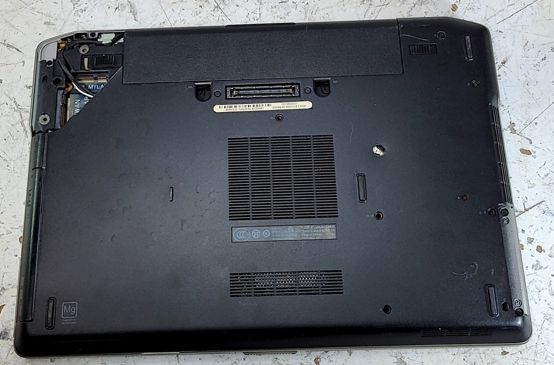 DELL LATITUDE E6420 Laptop Intel I5-2520M 4GB SEE NOTES