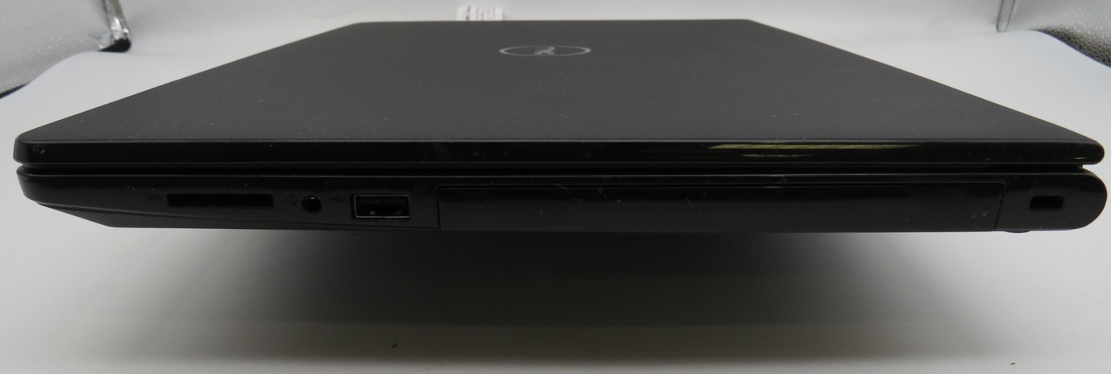 Dell Inspiron 15 3567-15.6″-i3-7130U@2.7GHz-8GB DDR4 RAM-NO STRG-NO OS **READ**
