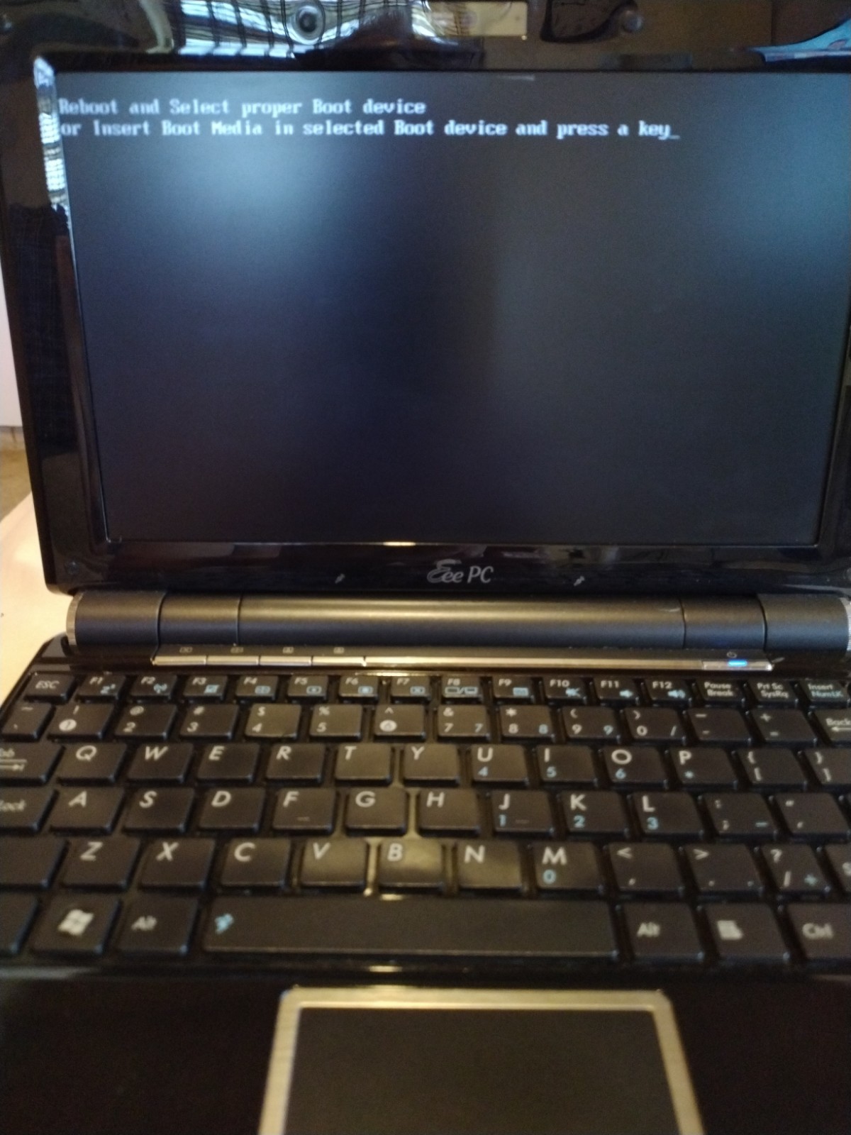 ASUS Eee pc 100HE Intel Atom-N280 @1.66GHz 1GB No HDD/OS *Parts/Repair* w/AC