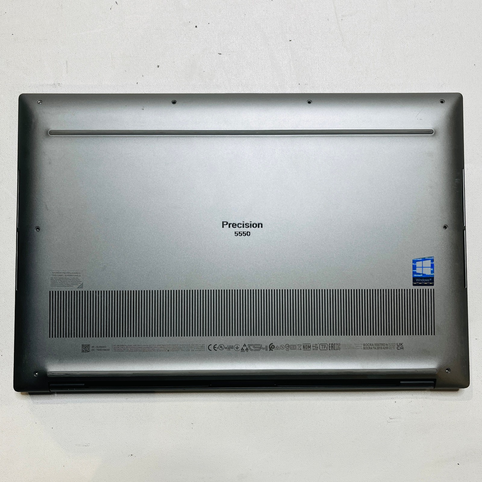 Dell Precision 5550 i7-10850H @2.70GHz | 256GB NVMe | 8GB RAM | No OS | T2000