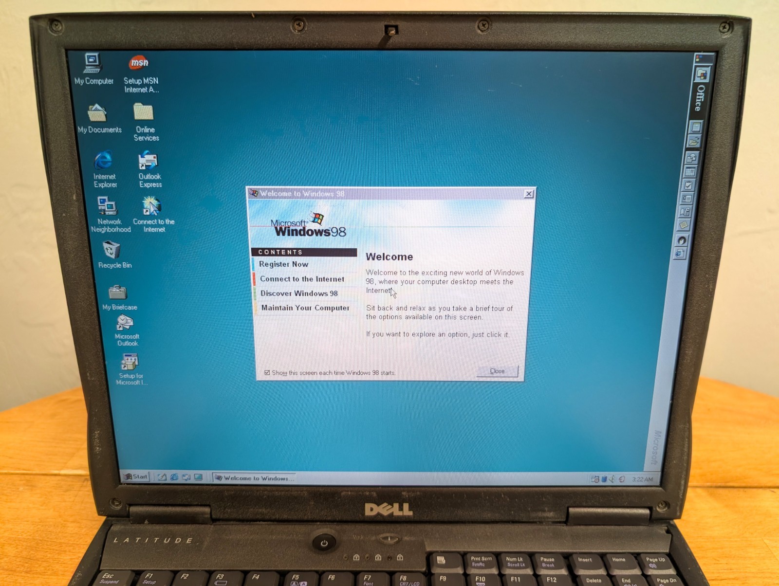Vintage Dell Latitude C610 Laptop Windows 98 SE, MS Office, Serial port, CD