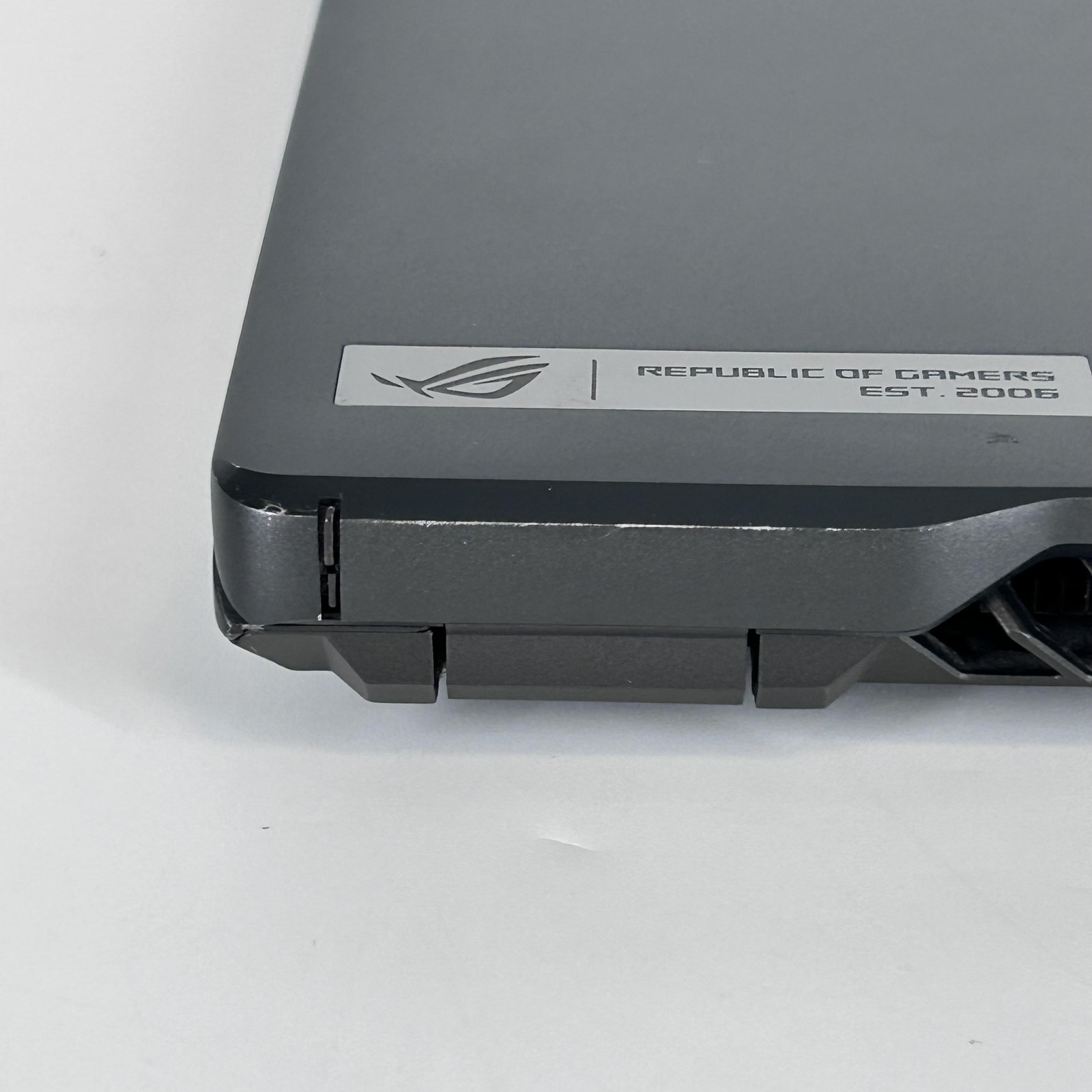 Asus ROG Zephyrus G15 GA503 165Hz 2K 3.3GHz Ryzen 9 5900HS 16GB 1TB SSD RTX 3080