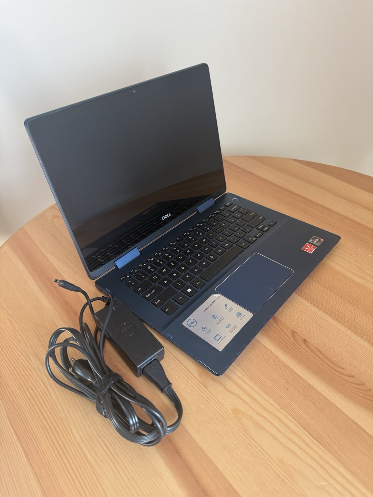 Dell Inspiron 14 5000 2-in-1 Blue Convertible Touchscreen Laptop AMD Ryzen 14″