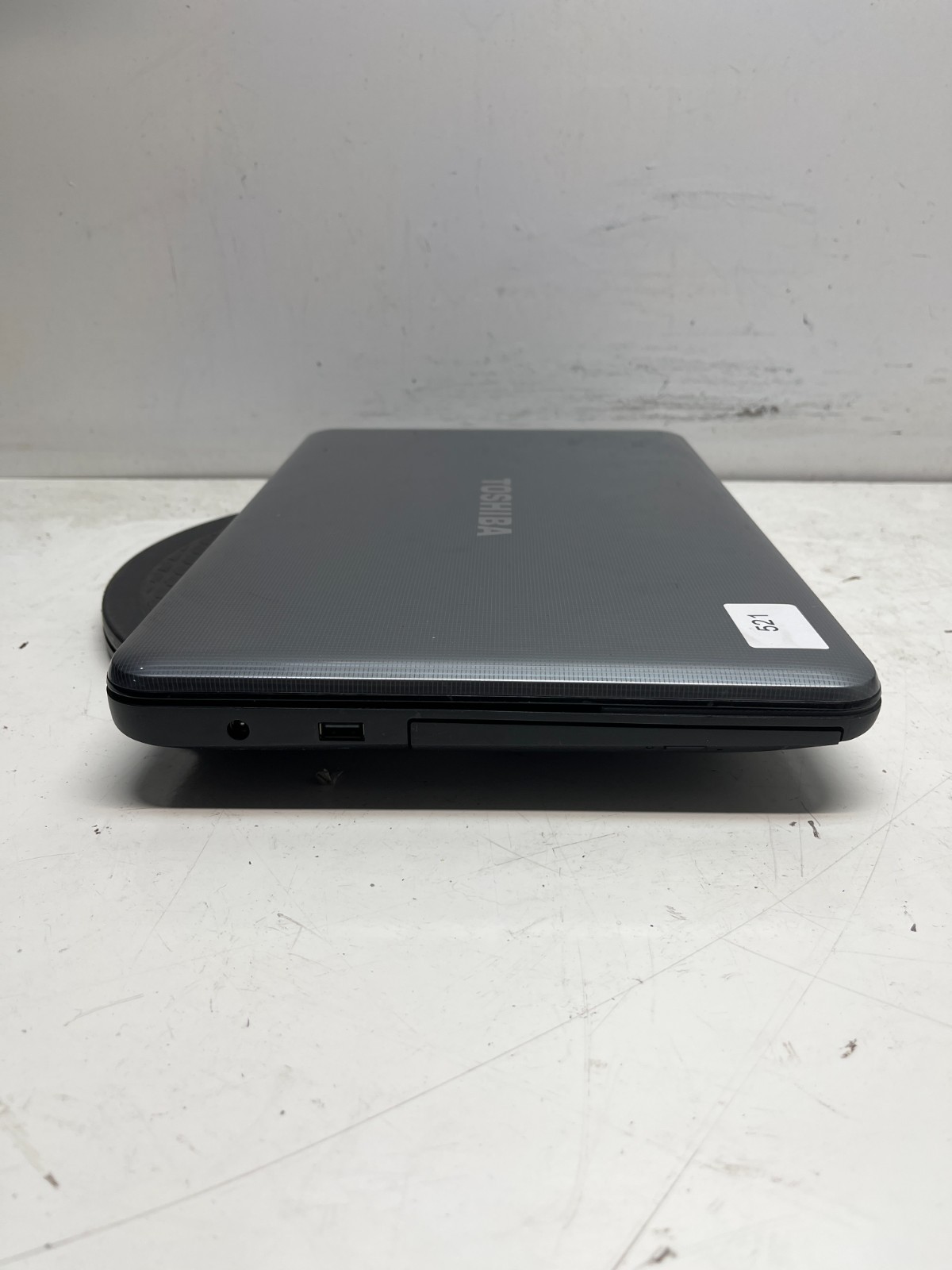 Toshiba Satellite C855D-S5238 AMD A6-4400M 2.70GHz 4GB NO HDD