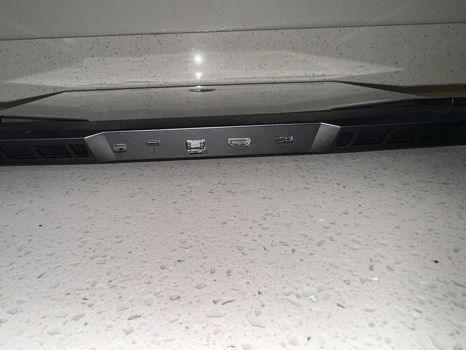 MSI GE76 Raider 17.3″ 360Hz FHD Display, Intel Core i9-11980HK